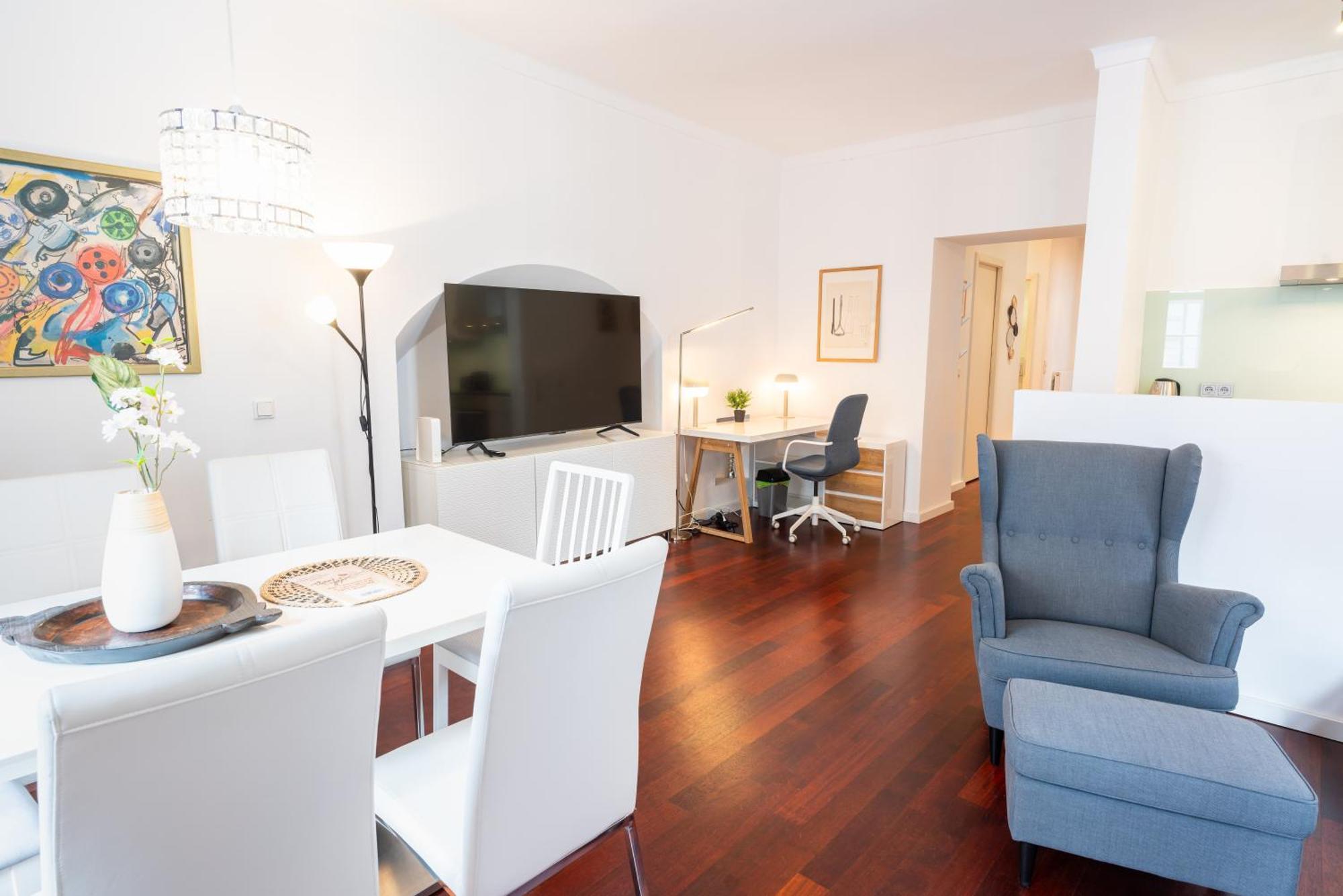 Premium - La Belle Vie Apartment *